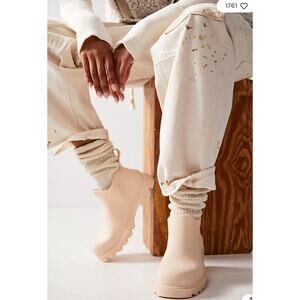 Free People High Street Ankle Rain Boots Lug Sole Cream Beige Womens Size 7